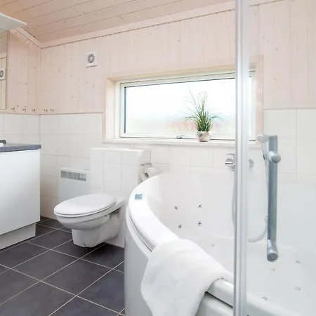 2 Sea C 30 בית נופש